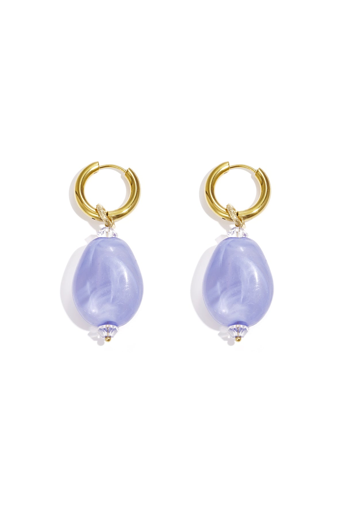 Earrings with asymmetrical bead